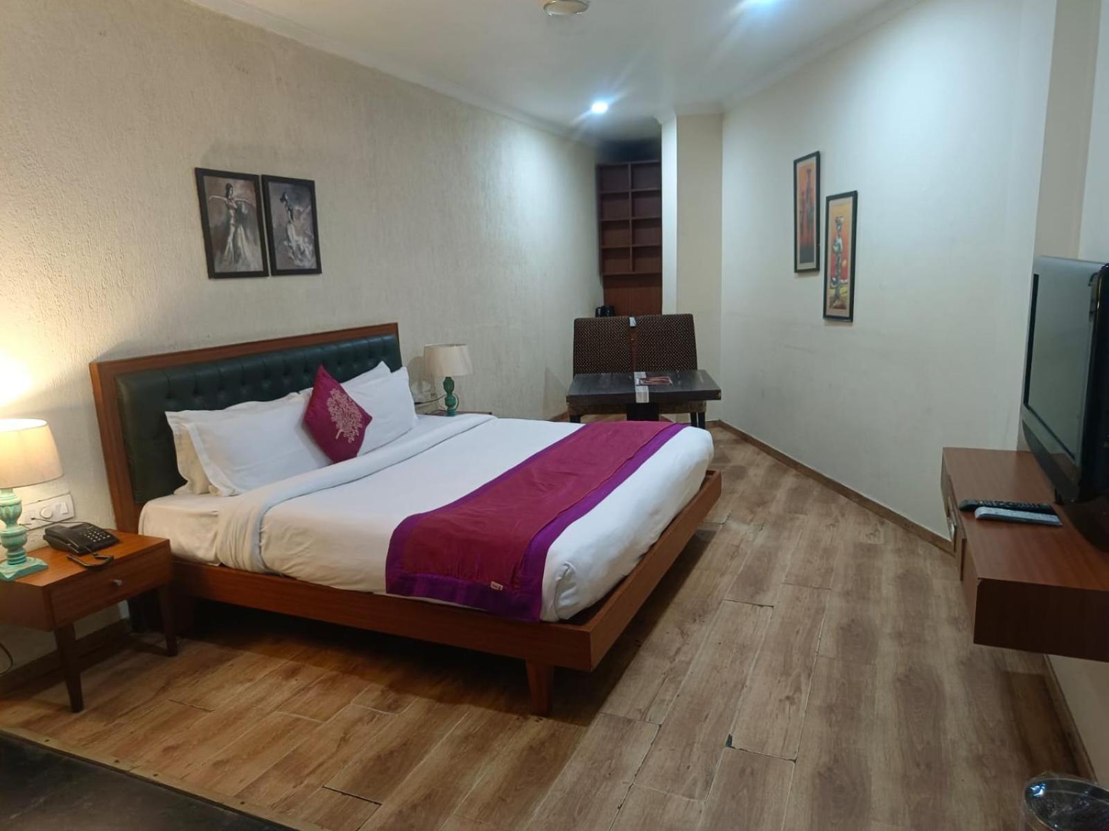 Hotel A1 Dźalandhar Zewnętrze zdjęcie